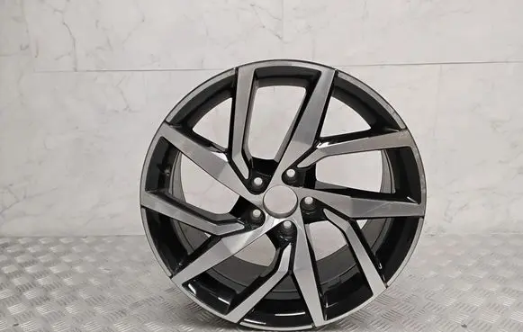 Volvo S60 R17 alloy rim 31471311