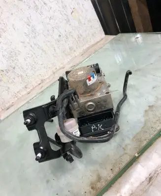 Mercedes-Benz GLC C254 Air suspension compressor/pump A2069010708