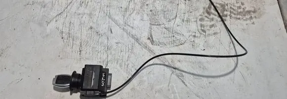 Mercedes-Benz E W211 Ignition lock 33002265 A2115453108