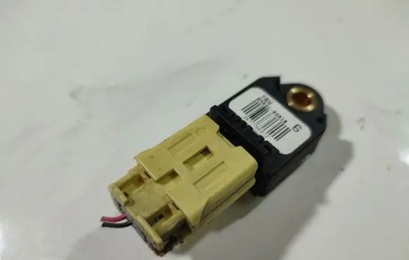 Toyota Yaris Airbag deployment crash/impact sensor 898310D010