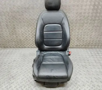 Jaguar XE Front passenger seat