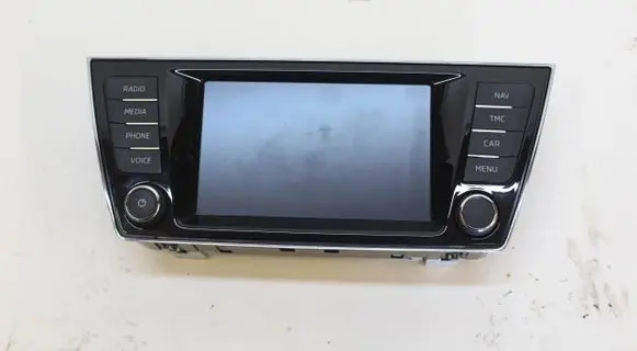 Skoda Fabia Mk3 (NJ) Radio/CD/DVD/GPS head unit 6V0919604C