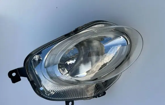 Fiat 500L Front fog light 52070819 81765201 81548501
