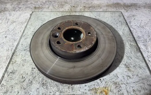 Volvo V40 Front brake disc