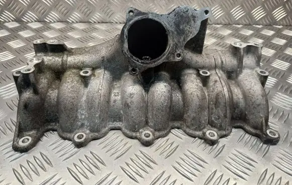 Volkswagen PASSAT B6 Intake manifold 03G129713