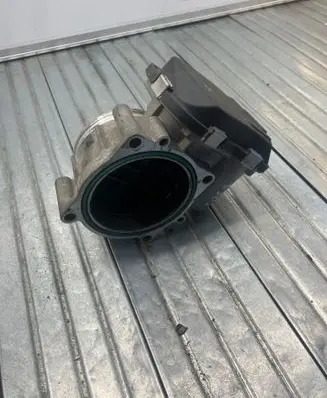 BMW 3 E90 E91 Throttle valve 7556118 1505091240 A2C53112155