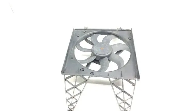 Seat Ibiza III (6L) Radiator cooling fan shroud 6Q012120 6Q012120A