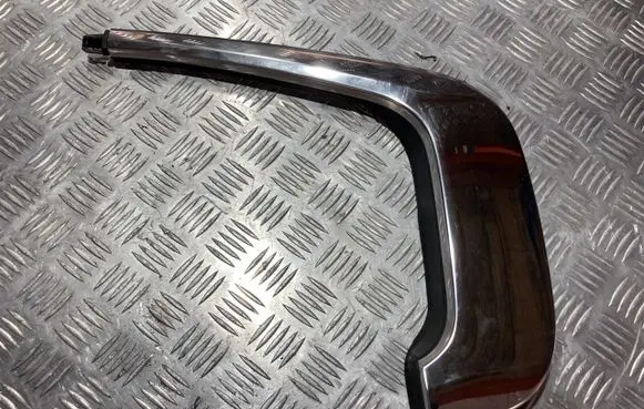 Citroen C5 Aircross Rear door windshield rail 9819474677