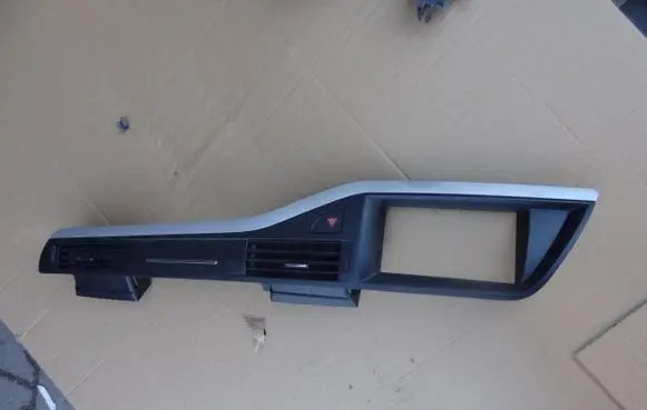 Citroen C5 Centre console side trim front 9682297777 9682314877