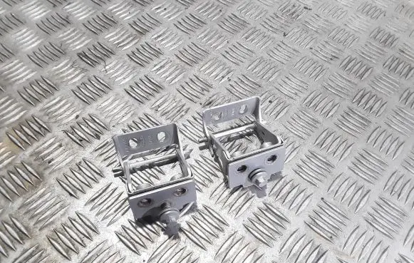 Ford Mondeo MK IV Tailgate/trunk/boot hinge EGFGB