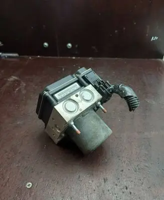 Toyota Avensis T270 ABS Pump 4454005100 0265251490 10082581317