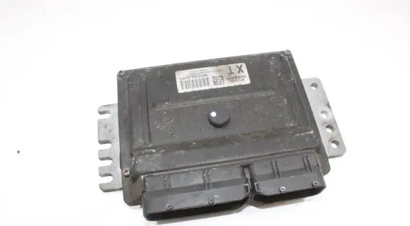 Nissan Micra Engine control unit/module MEC32040