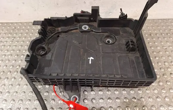 Dacia Sandero III Battery box tray S25062458 648946748R