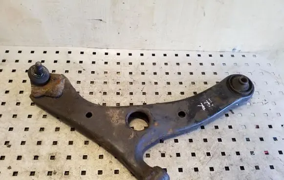 Toyota RAV 4 (XA20) Front lower control arm/wishbone