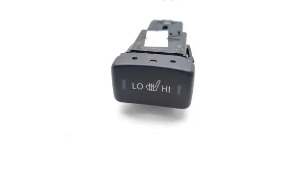 Suzuki SX4 S-Cross Seat heating switch 