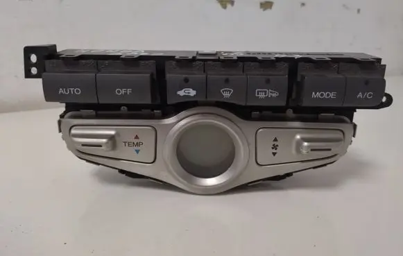 Honda Jazz Climate control unit D067G