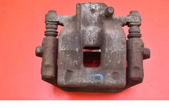 Toyota Avensis Verso Rear brake caliper 