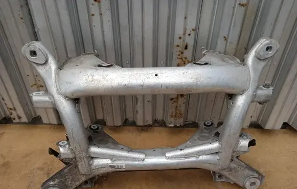 BMW M5 Rear subframe 2284090