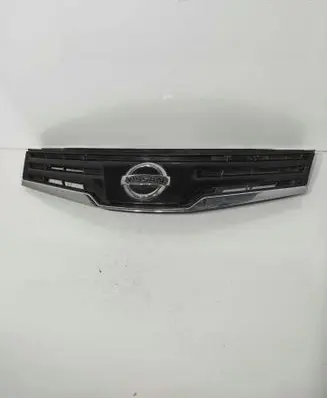 Nissan Note (E11) Front bumper upper radiator grill
