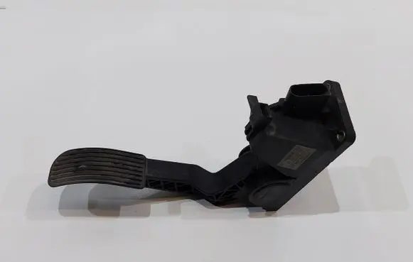 Mercedes-Benz Sprinter W906 Accelerator throttle pedal A9013000404