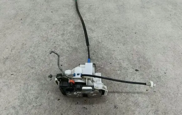 Fiat Fiorino Front door lock 