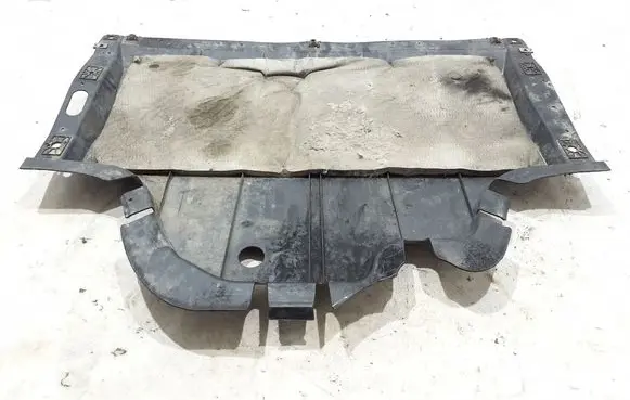 Renault Trafic III (X82) Engine splash shield/under tray 758901007R