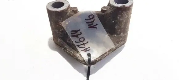 Mazda 6 Engine mounting bracket a14