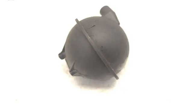 Vacuum air tank