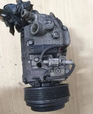 BMW 1 E82 E88 Air conditioning (A/C) compressor (pump) 6987862