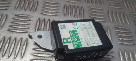 Toyota RAV 4 (XA30) Door control unit/module 7811042030 78110-42030