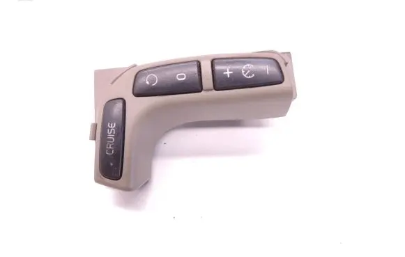 Volvo V70 Steering wheel buttons/switches 30642020 D75