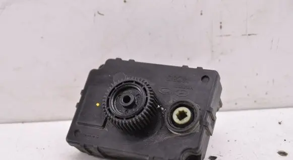 Intercooler air guide/duct channel