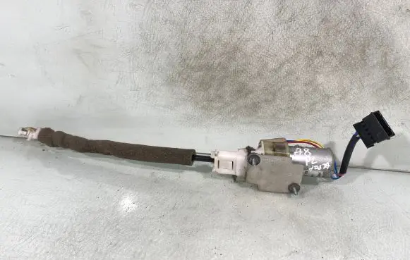 Audi A8 S8 D3 4E Seat belt adjustment motor 404840 602044200 051201a