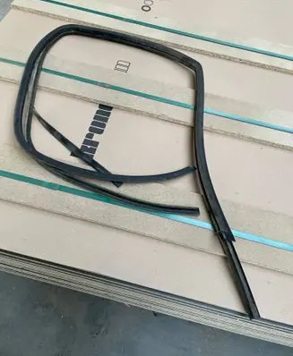 Mercedes-Benz Sprinter W907 W910 Rubber seal front coupe door window a91072504