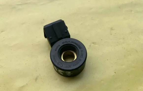 Mercedes-Benz C W204 Detonation knock sensor A0061533628