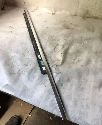 Audi Q3 8U Rubber seal front door window/glass 