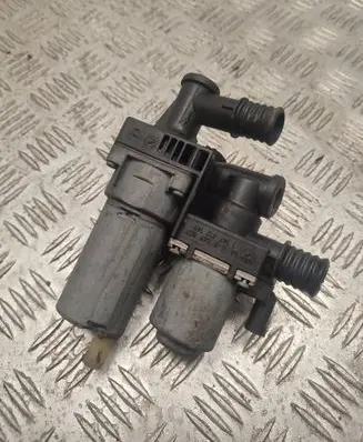BMW X3 E83 Coolant heater control valve 64118369807