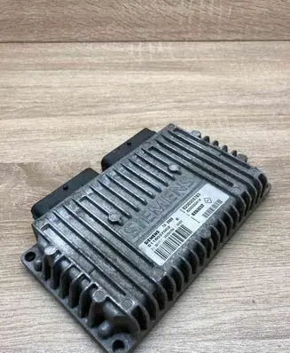 Renault Clio II Engine control unit/module ECU 8200305783 S118037002 8200052418