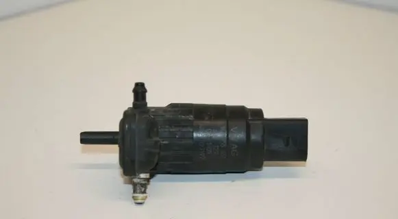 Audi A3 S3 8P Windscreen/windshield washer pump 1K6955651