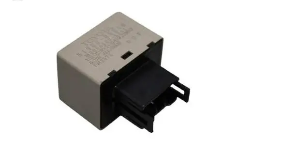 Toyota Avensis T250 Other relay 8198005040 MB0665005341
