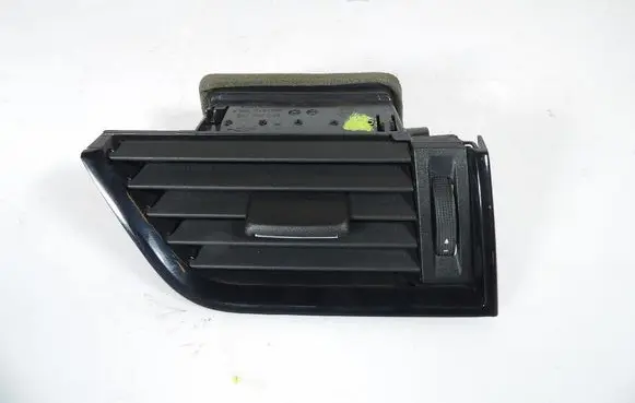 Skoda Octavia Mk3 (5E) Dashboard side air vent grill/cover trim 5E0819702