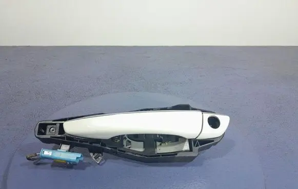 Peugeot 308 Front door exterior handle 9686433780