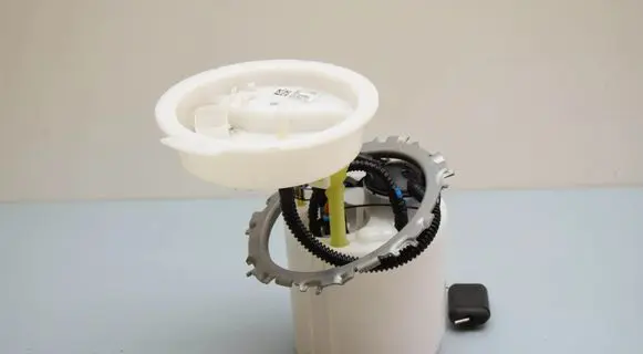 BMW X1 U11 Fuel injection high pressure pump 9452494