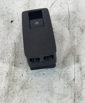 Opel Insignia A Electric window control switch 13301889 13222231