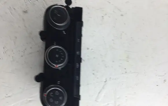 Volkswagen Golf VII Climate control unit 5G0907426AQ 5HB01266550