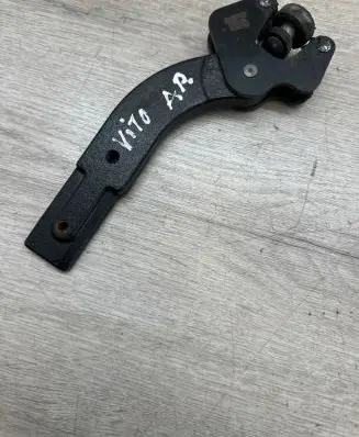 Mercedes-Benz Vito Viano W639 Sliding door lower roller guide/hinge 