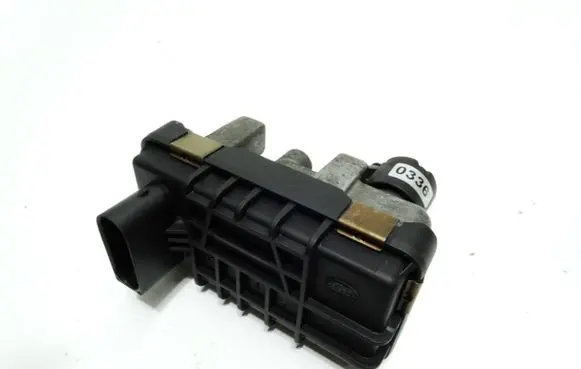Ford Mondeo Mk III Turbine electric control actuator 6NW008412 G221