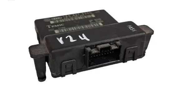 Volkswagen Golf V Gateway control module 1K0907530C