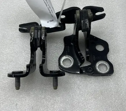 Rear door hinge set