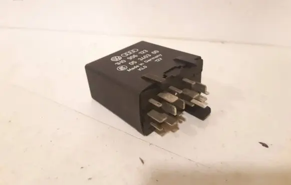 Audi A4 S4 B5 8D Other control units/modules 1H0906123 05340300